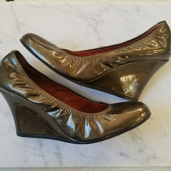 Gorgeous Patent leather Lanvin classic wedges - Picture 4 of 8